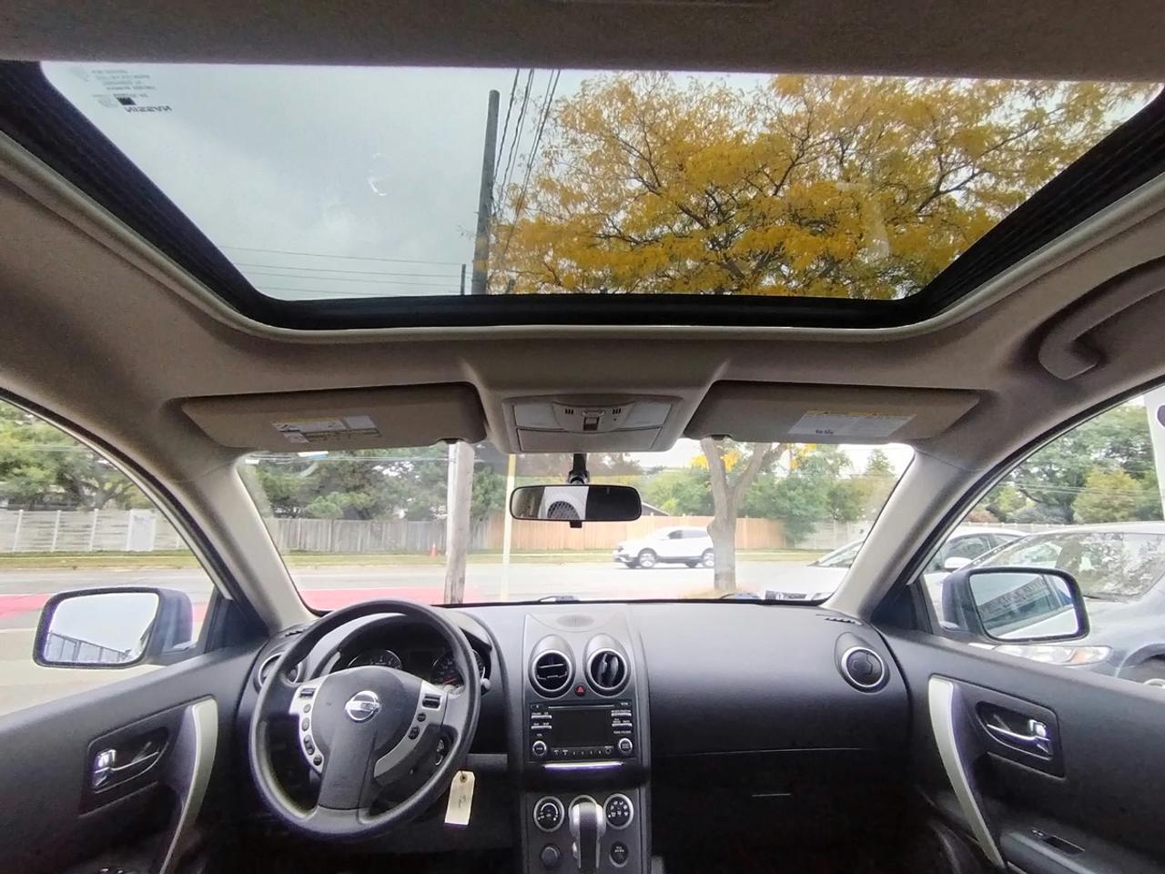 2012 Nissan Rogue SV Photo