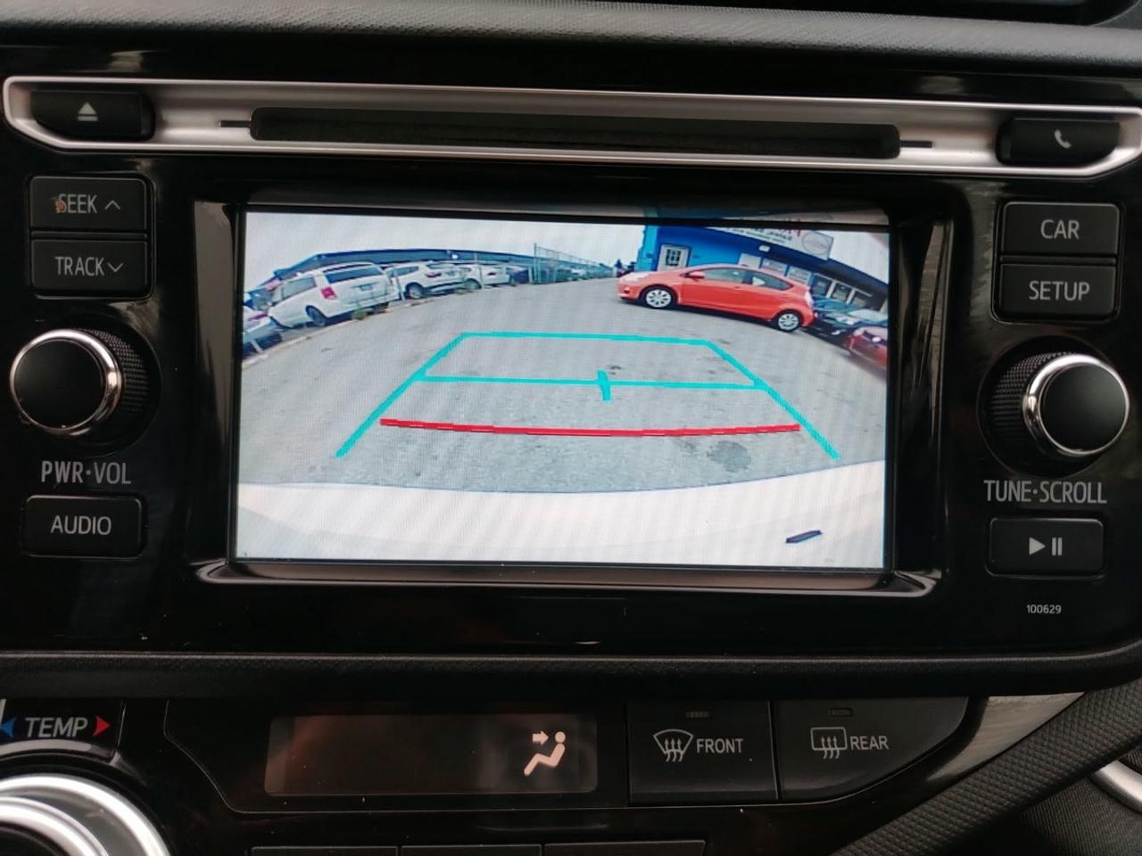 2016 Toyota Prius c C Photo