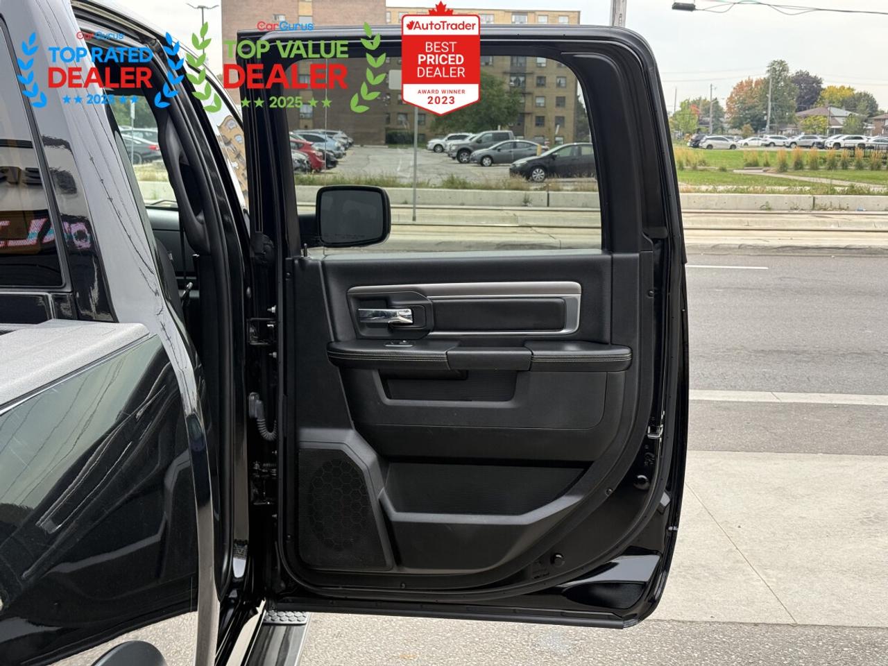 2021 RAM 1500 Classic WARLOCK | ONE OWNER | REMOTE START | CARPLAY Photo