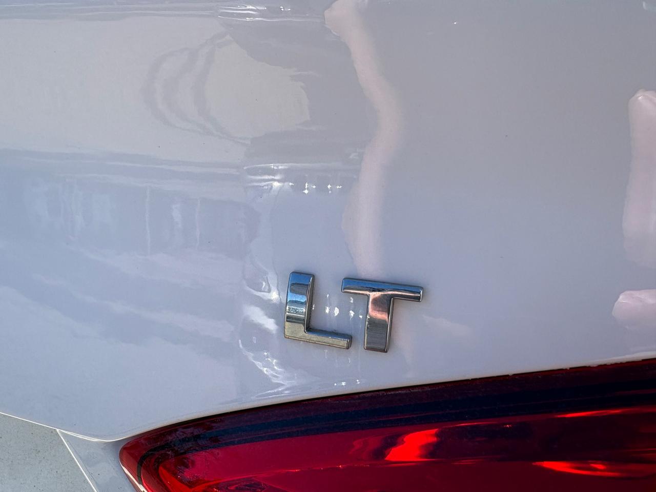 2018 Chevrolet Cruze LT AUTO Photo