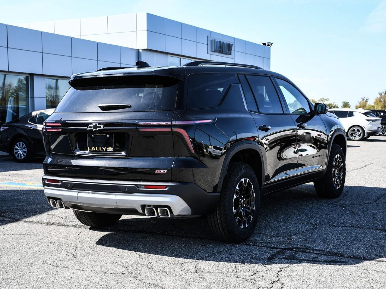 2027 Chevrolet Traverse Z71 Photo