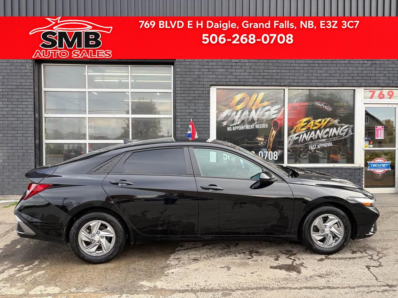 Black 2025 Hyundai Elantra Sedan Front-Wheel Drive Automatic