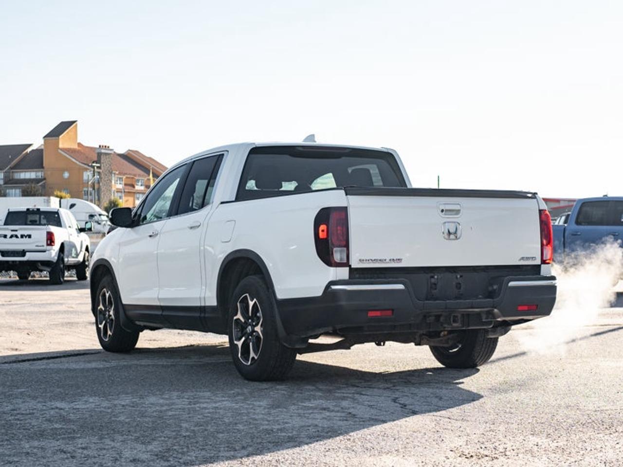 2017 Honda Ridgeline LX Photo