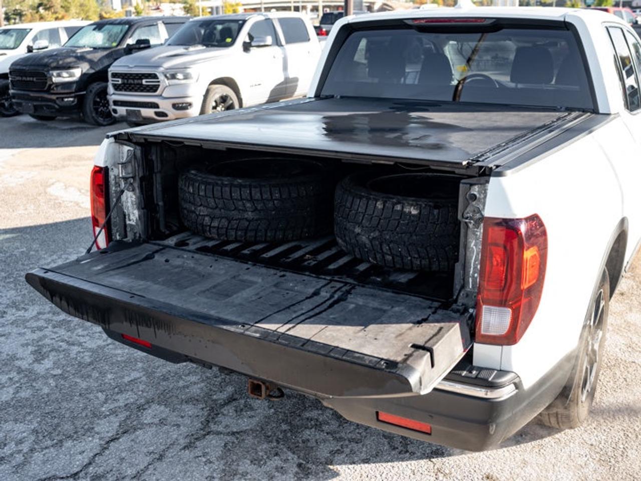 2017 Honda Ridgeline LX Photo