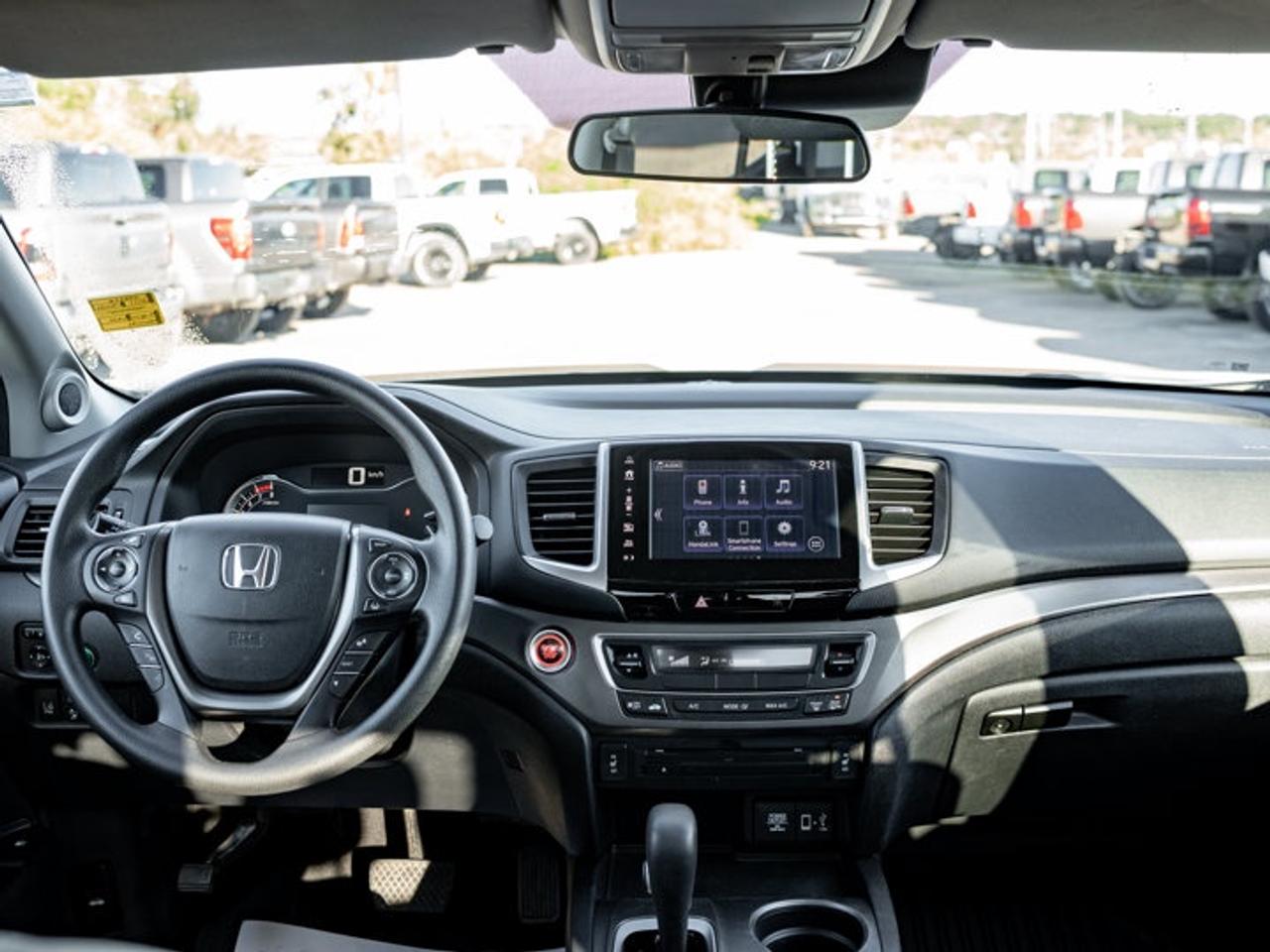 2017 Honda Ridgeline LX Photo