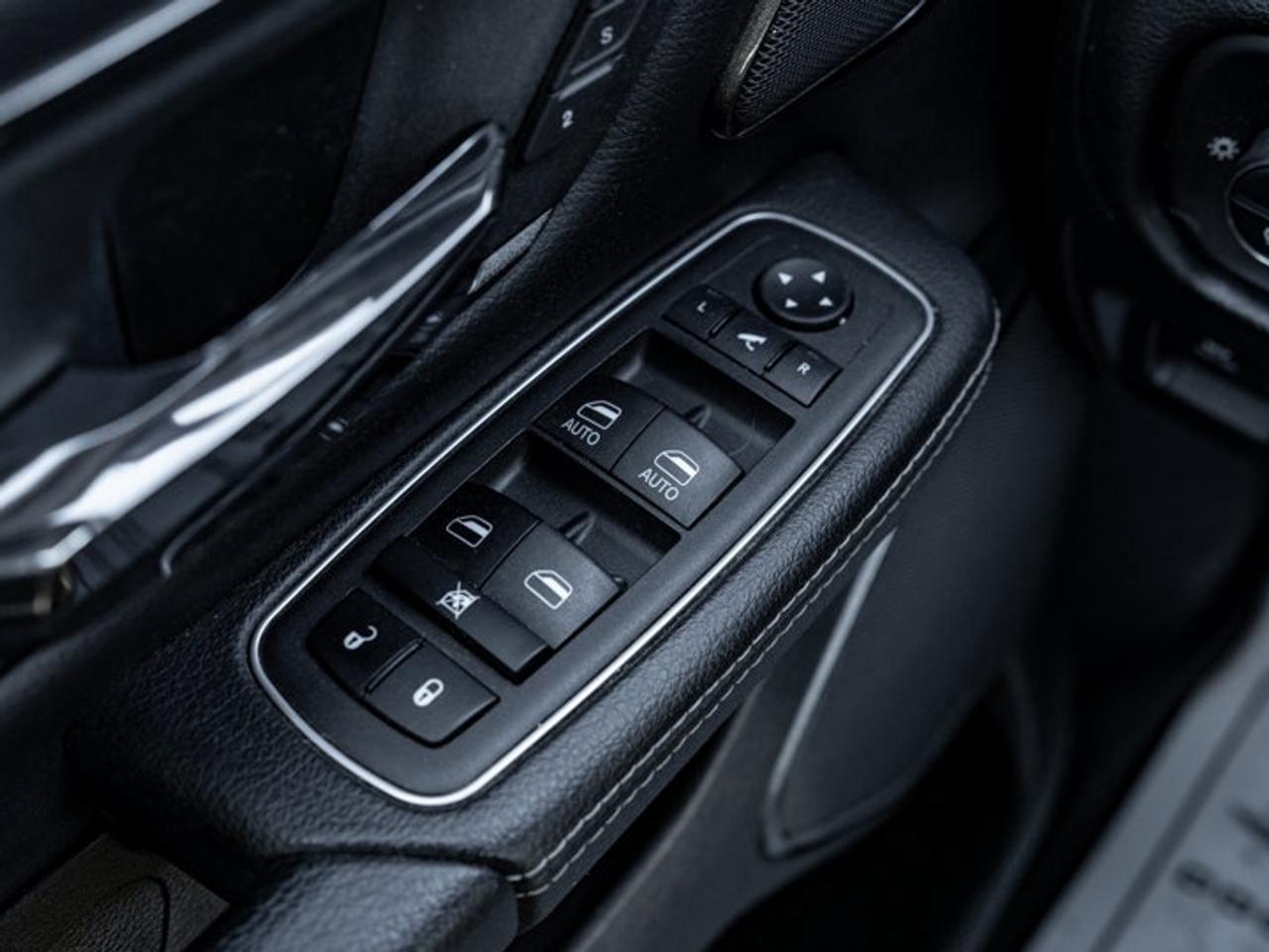 2023 RAM 1500 SPORT Photo