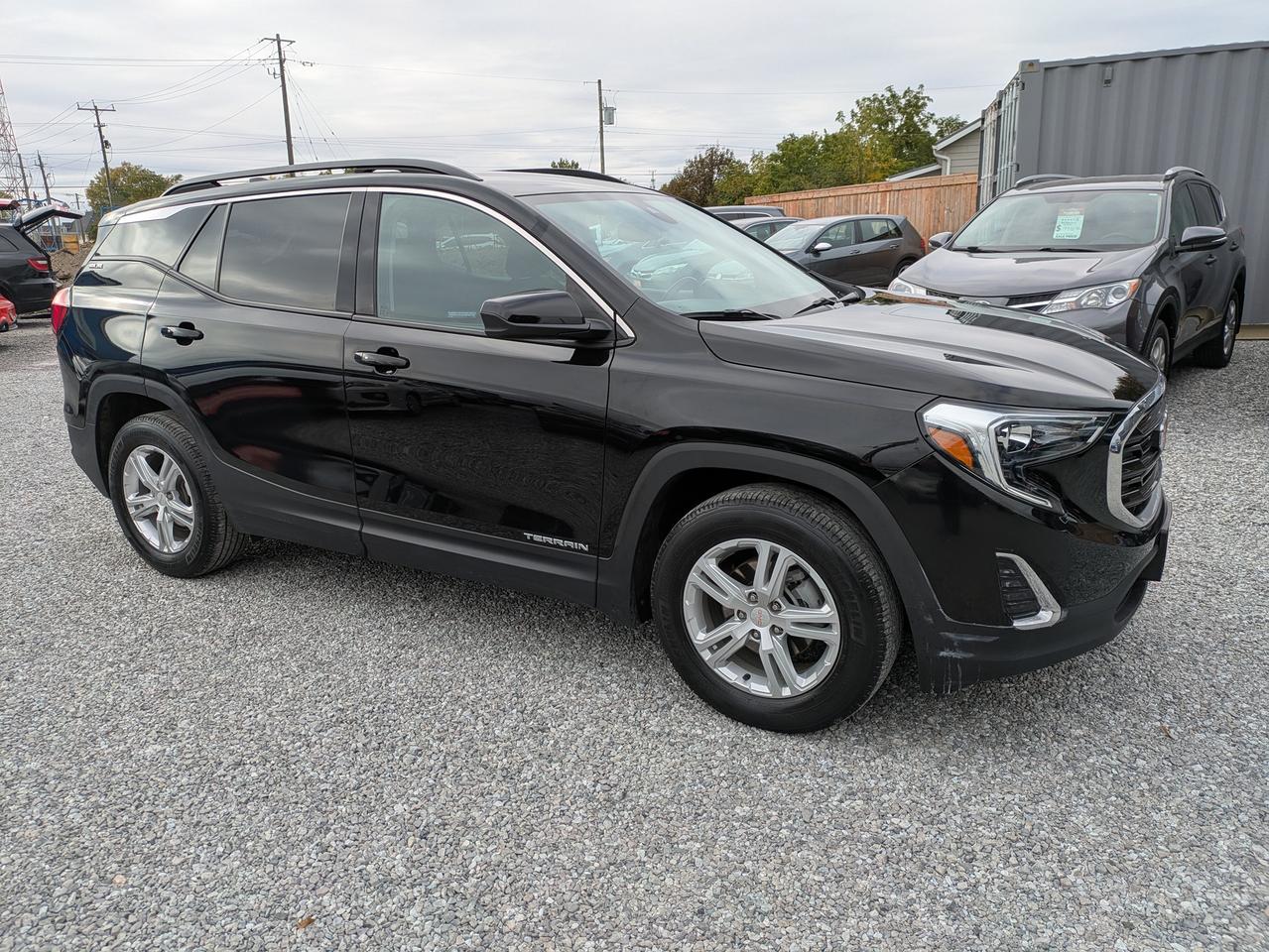 2020 GMC Terrain FWD 4DR SLE Photo