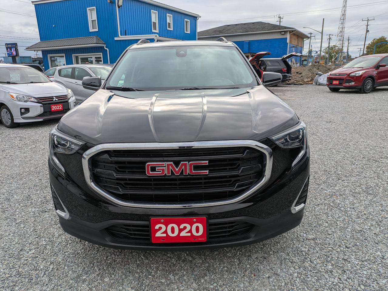 2020 GMC Terrain FWD 4DR SLE Photo