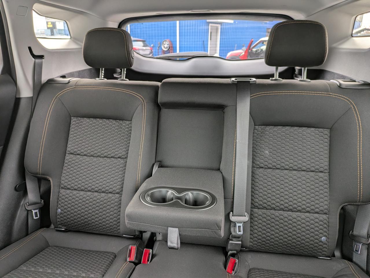 2020 GMC Terrain FWD 4DR SLE Photo