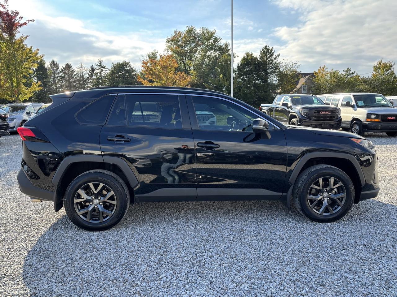 2021 Toyota RAV4 LE ~CLEAN CARFAX~1 OWNER~CERTIFIED~ Photo