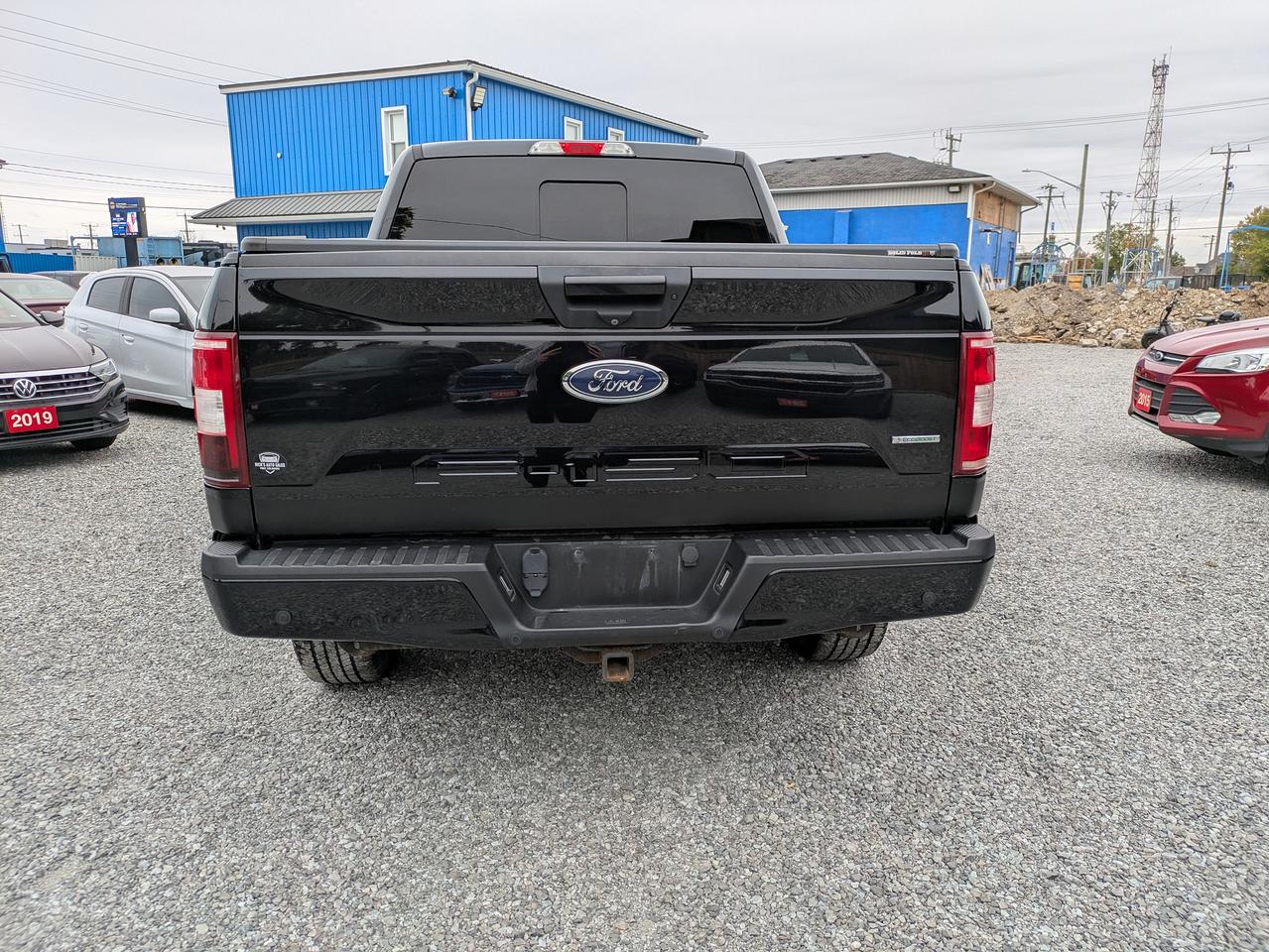 2018 Ford F-150 XLT 4WD SuperCrew 5.5' Box Photo3