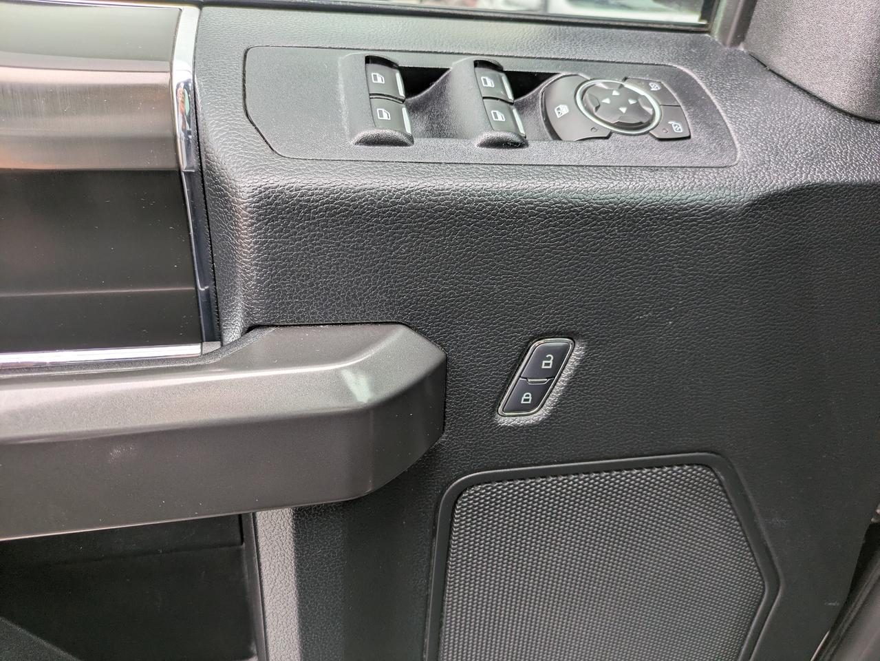 2018 Ford F-150 XLT 4WD SuperCrew 5.5' Box Photo