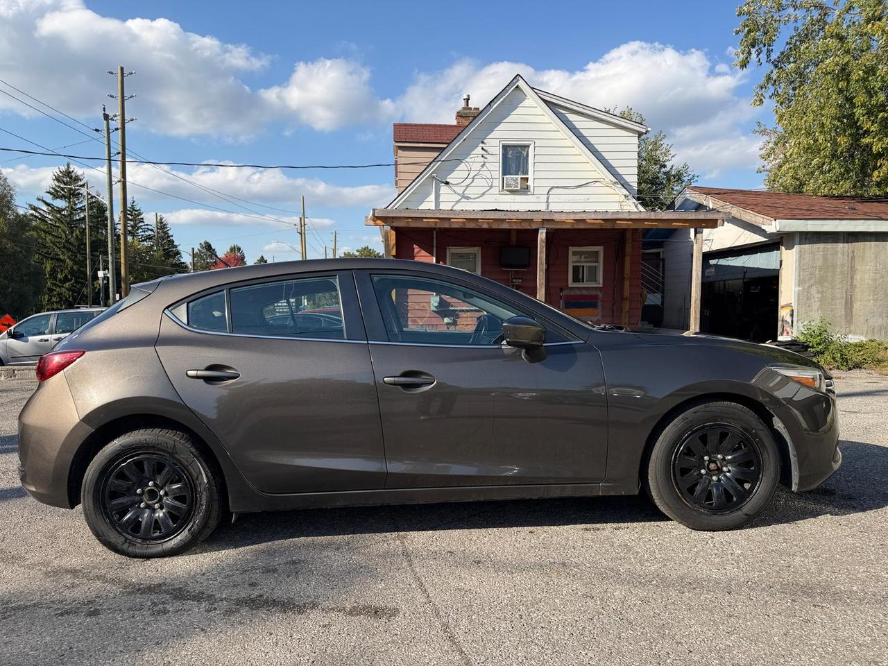 2017 Mazda MAZDA3 GS Photo