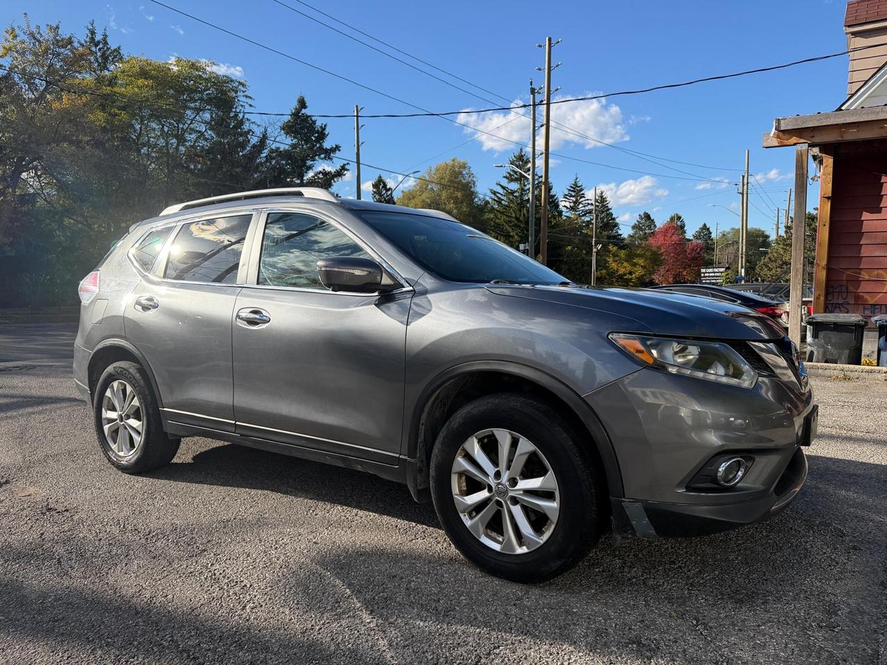 2016 Nissan Rogue SV Photo