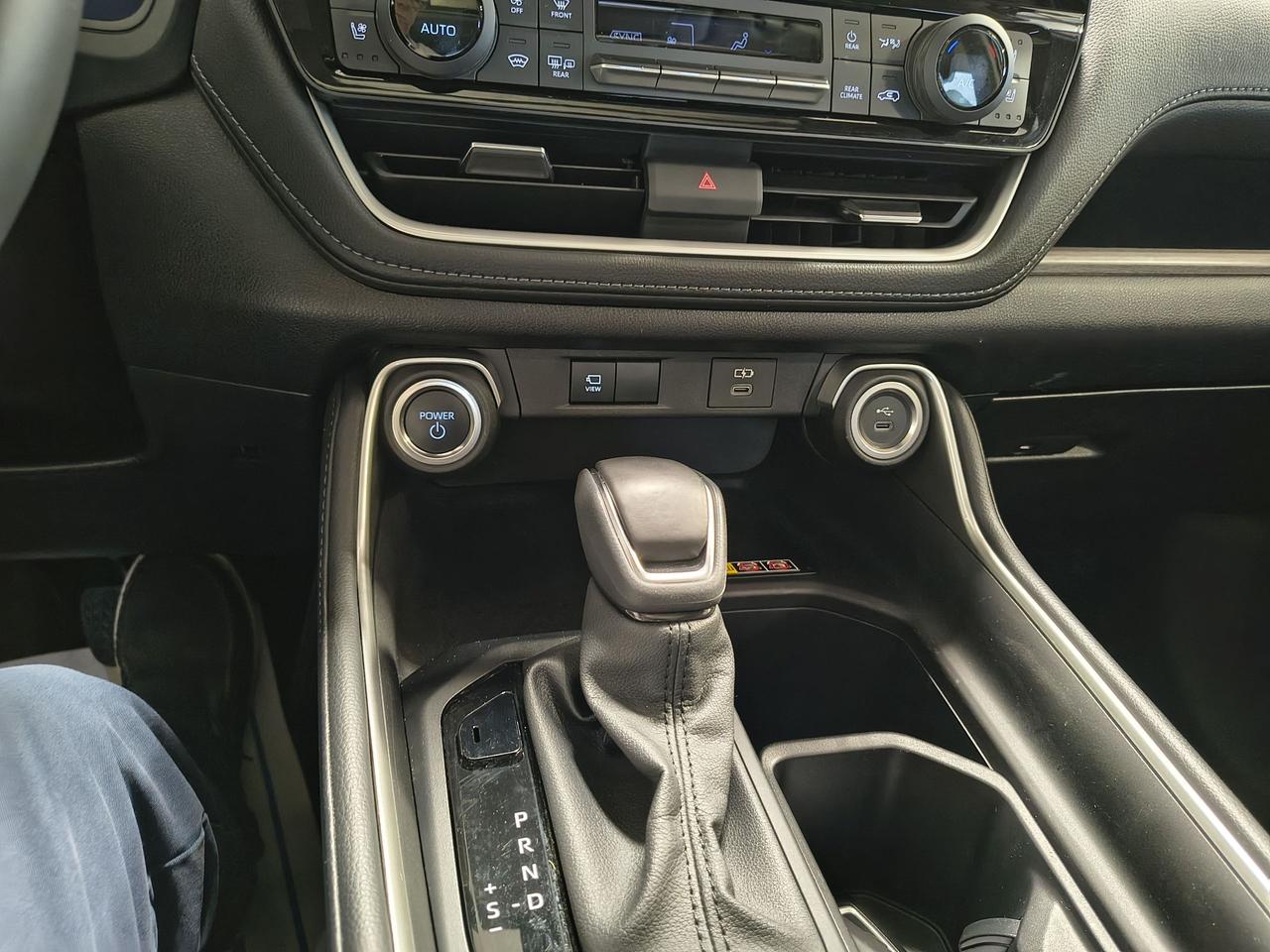 2025 Toyota Grand Highlander Hybrid Limited Photo0