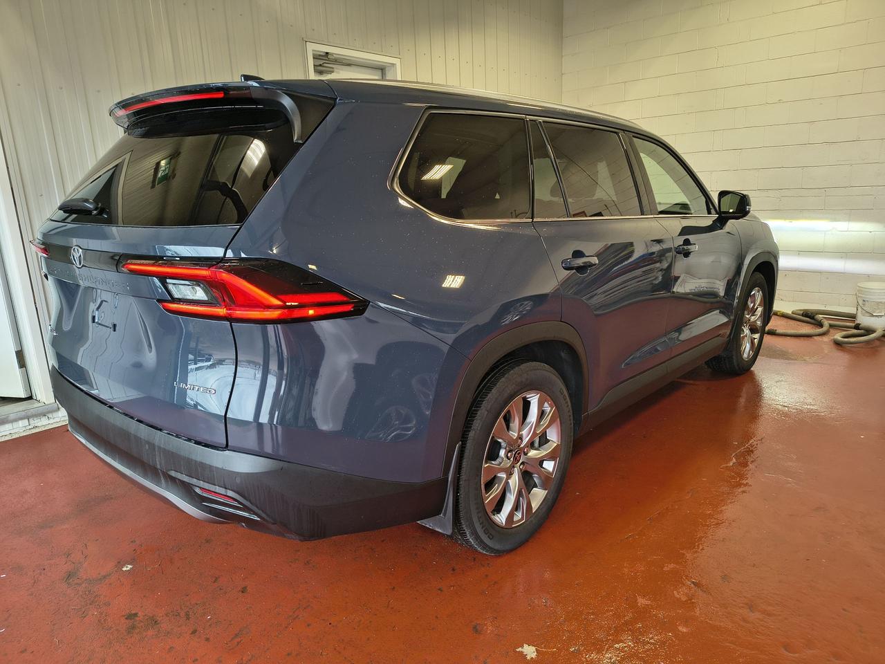 2025 Toyota Grand Highlander Hybrid Limited Photo