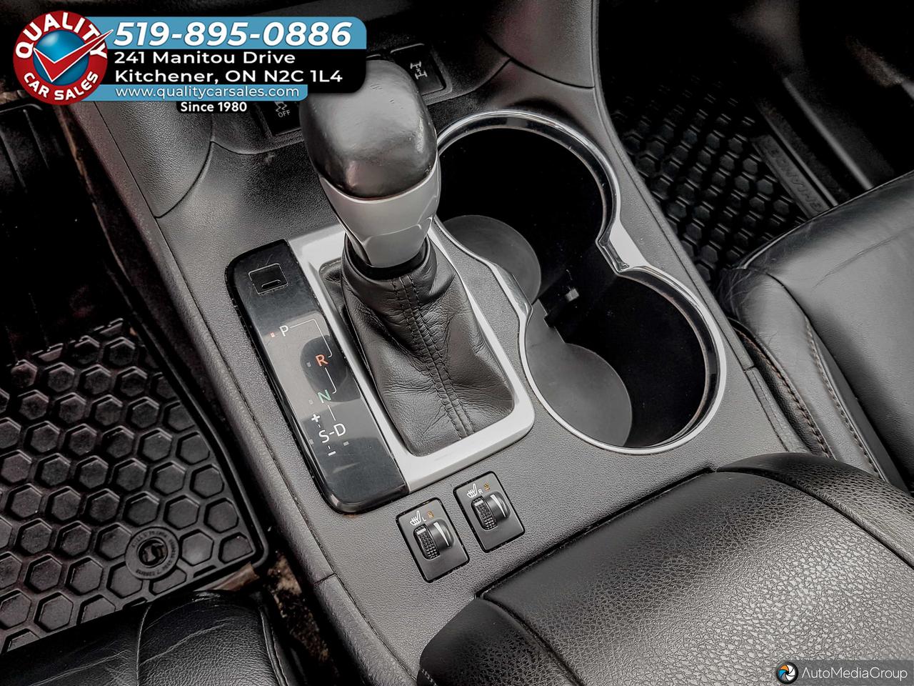 2014 Toyota Highlander XLE *LEATHER-SUNROOF-NAVIGATION* Photo