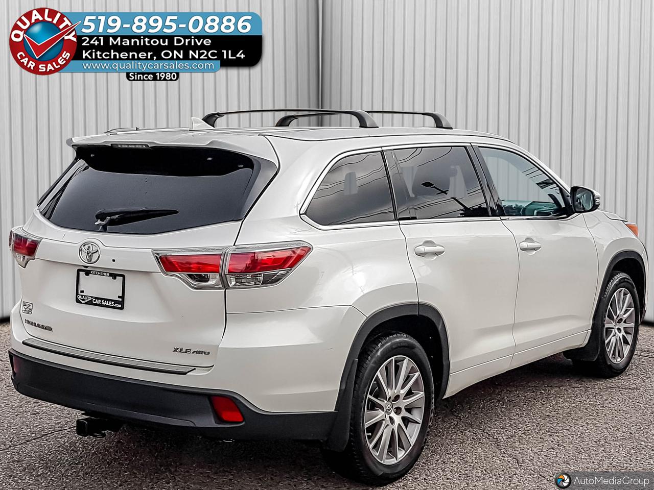 2014 Toyota Highlander XLE *LEATHER-SUNROOF-NAVIGATION* Photo