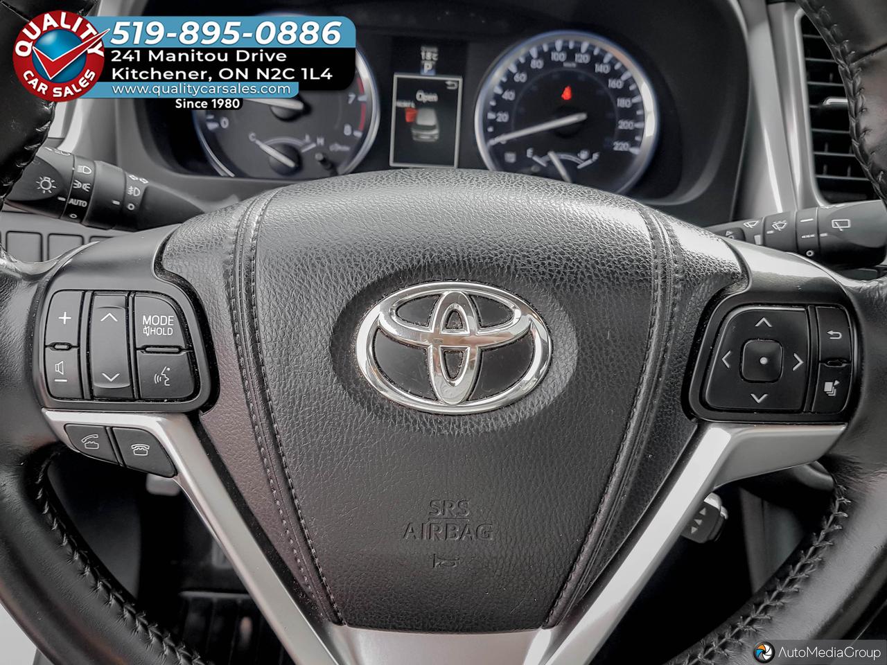 2014 Toyota Highlander XLE *LEATHER-SUNROOF-NAVIGATION* Photo
