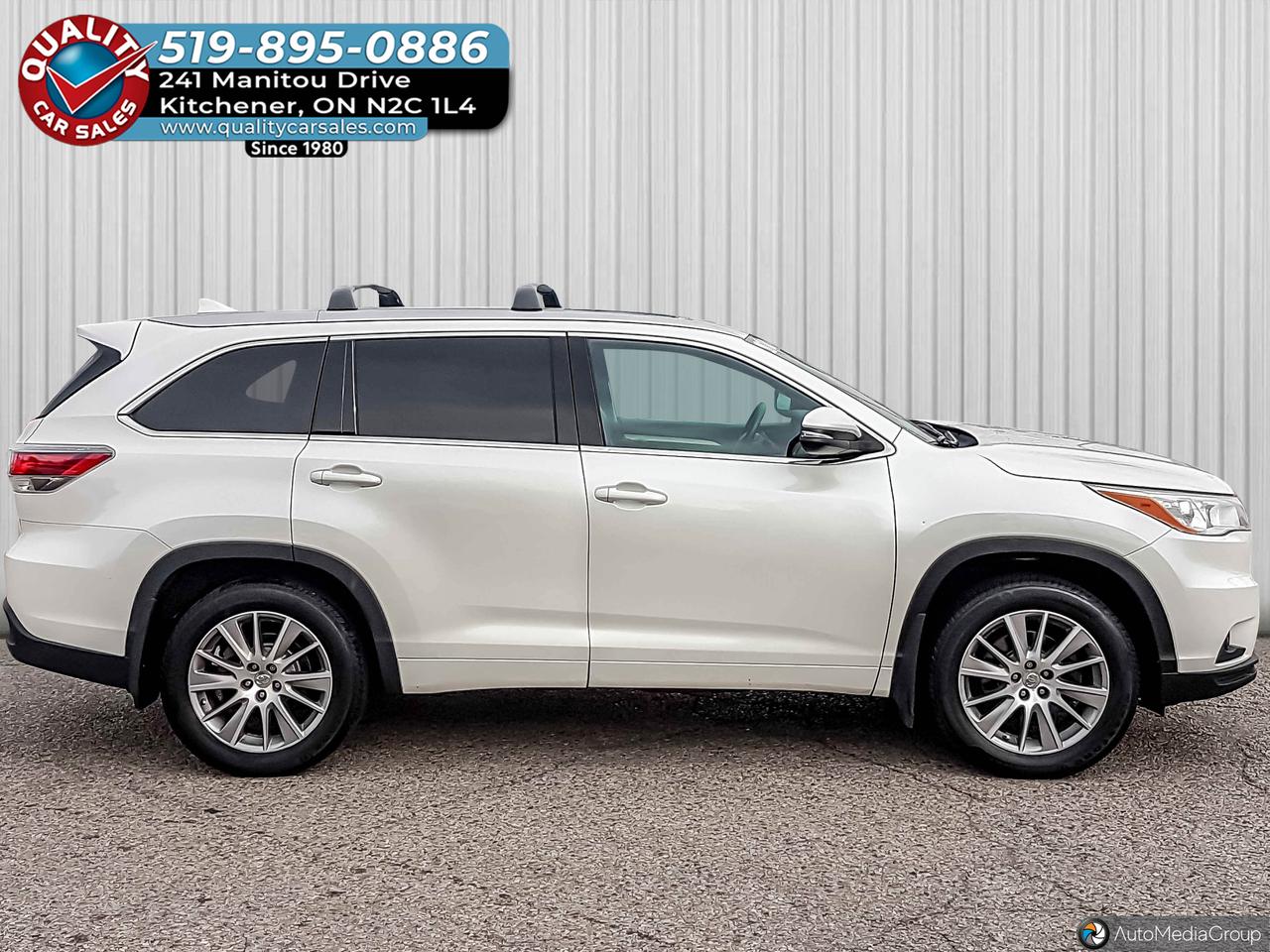 2014 Toyota Highlander XLE *LEATHER-SUNROOF-NAVIGATION* Photo