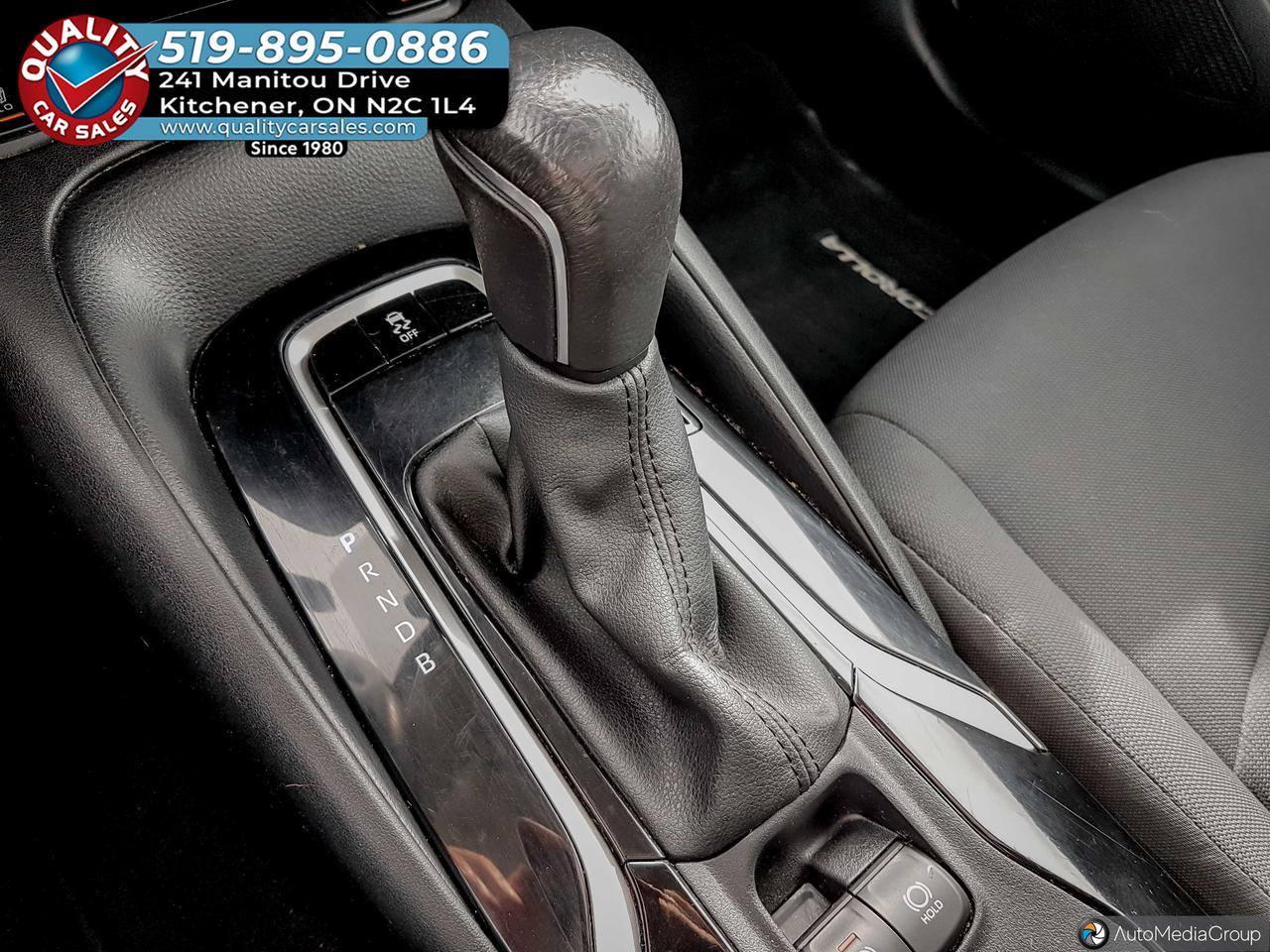 2020 Toyota Corolla LE *SUNROOF* Photo