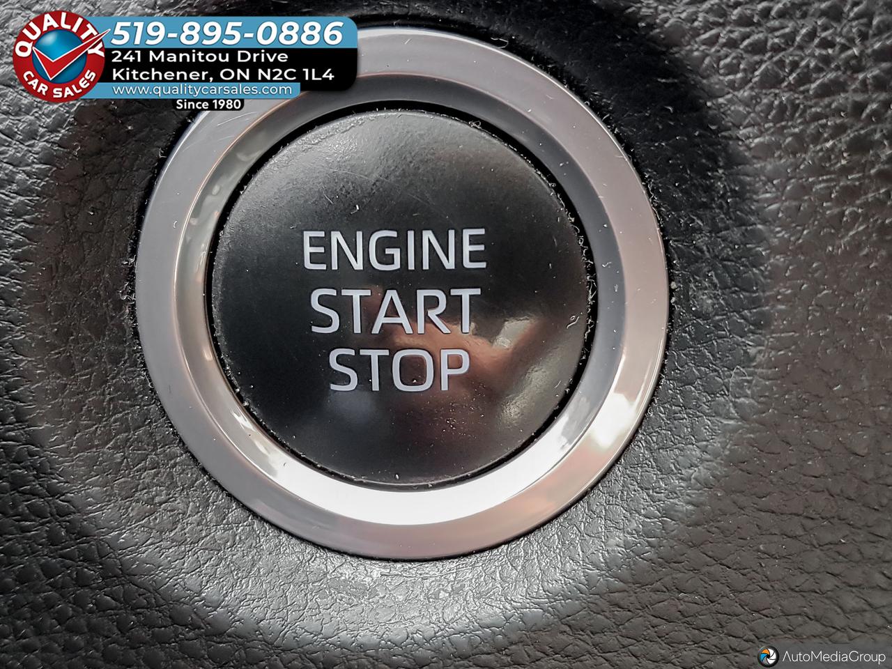 2020 Toyota Corolla LE *SUNROOF* Photo