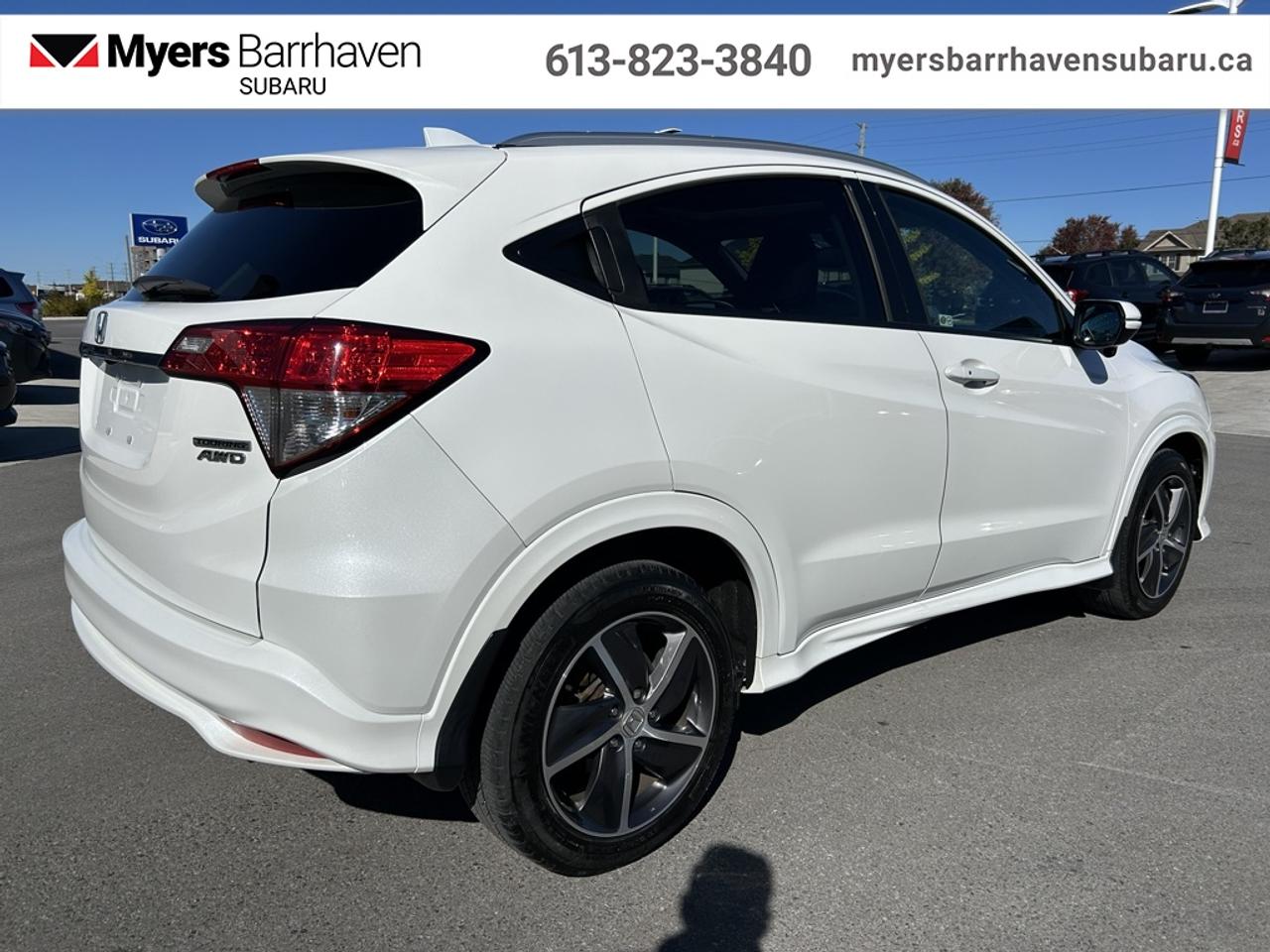 2019 Honda HR-V Touring AWD CVT  - Leather Seats Photo