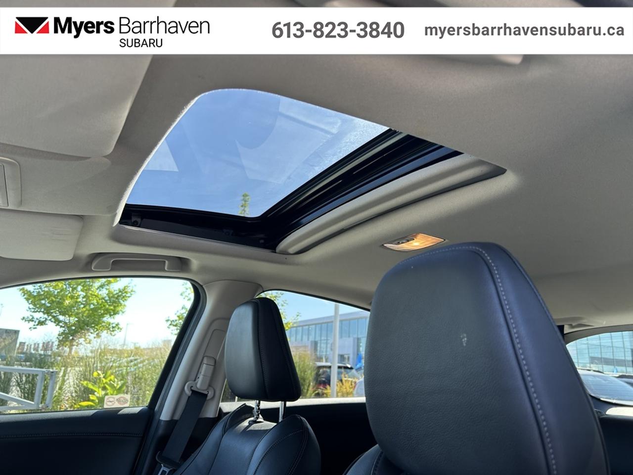 2019 Honda HR-V Touring AWD CVT  - Leather Seats Photo