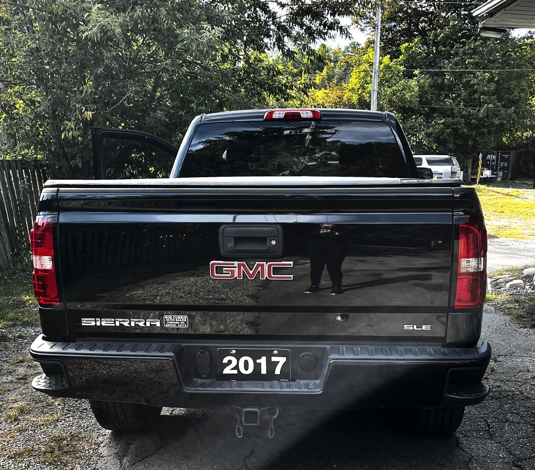 2017 GMC Sierra 1500 SLE DOUBLE CAB 4X4 5.3 LTR V8 CERTIFIED + WARRANTY Photo