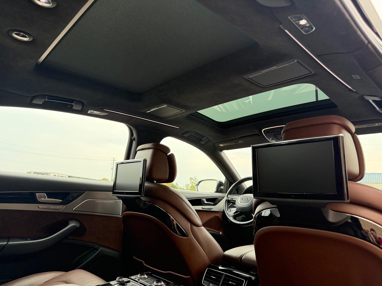 2013 Audi A8 W12 *RARE LUXURY VEHICLE & GREAT SERVICE HISTORY* Photo