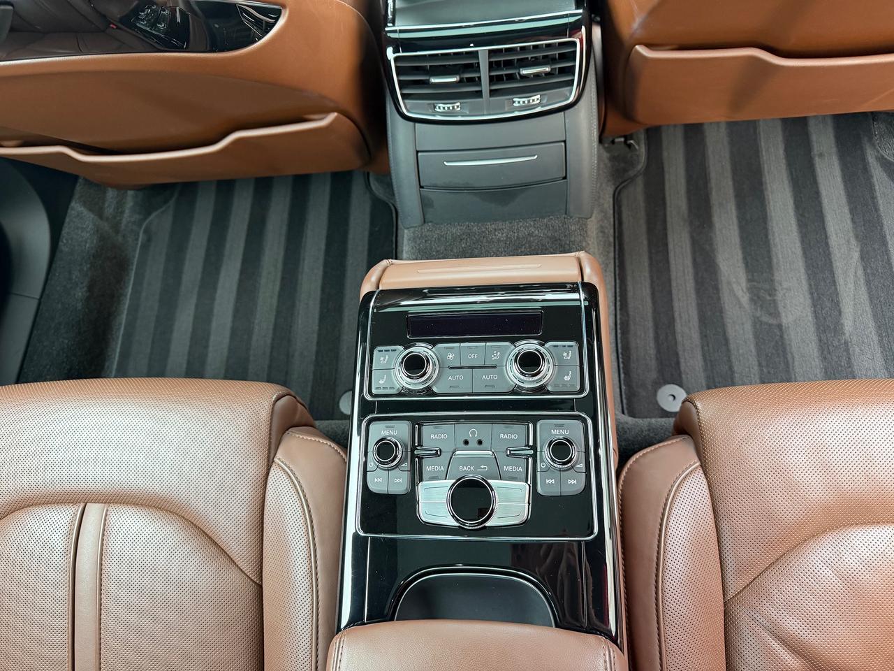 2013 Audi A8 W12 *RARE LUXURY VEHICLE & GREAT SERVICE HISTORY* Photo