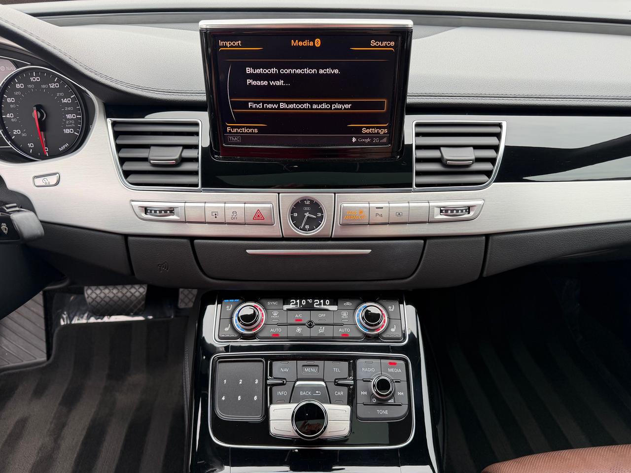 2013 Audi A8 W12 *RARE LUXURY VEHICLE & GREAT SERVICE HISTORY* Photo
