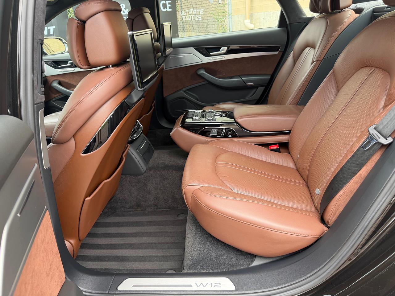 2013 Audi A8 W12 *RARE LUXURY VEHICLE & GREAT SERVICE HISTORY* Photo