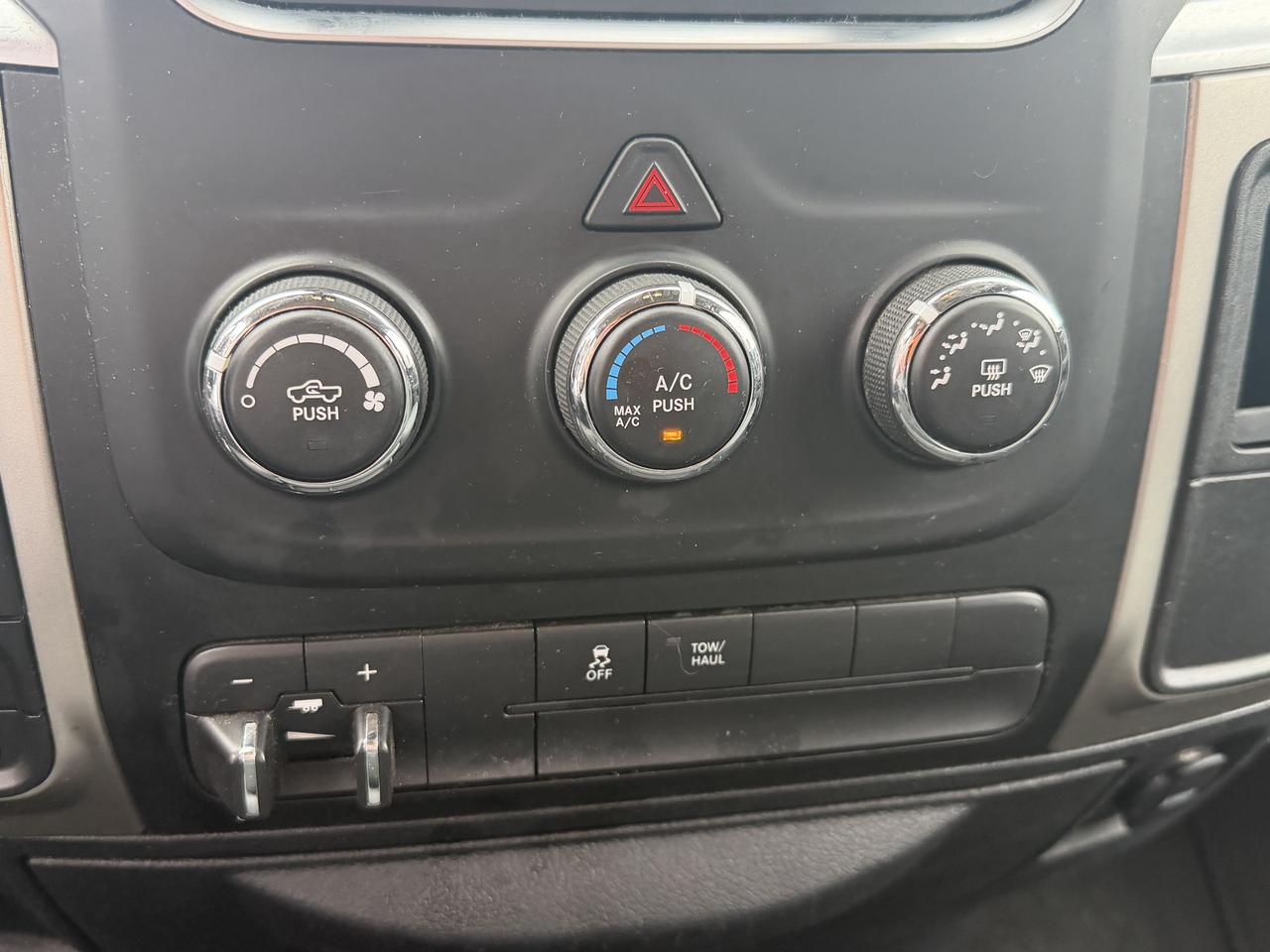 2018 RAM 1500 SLT Photo