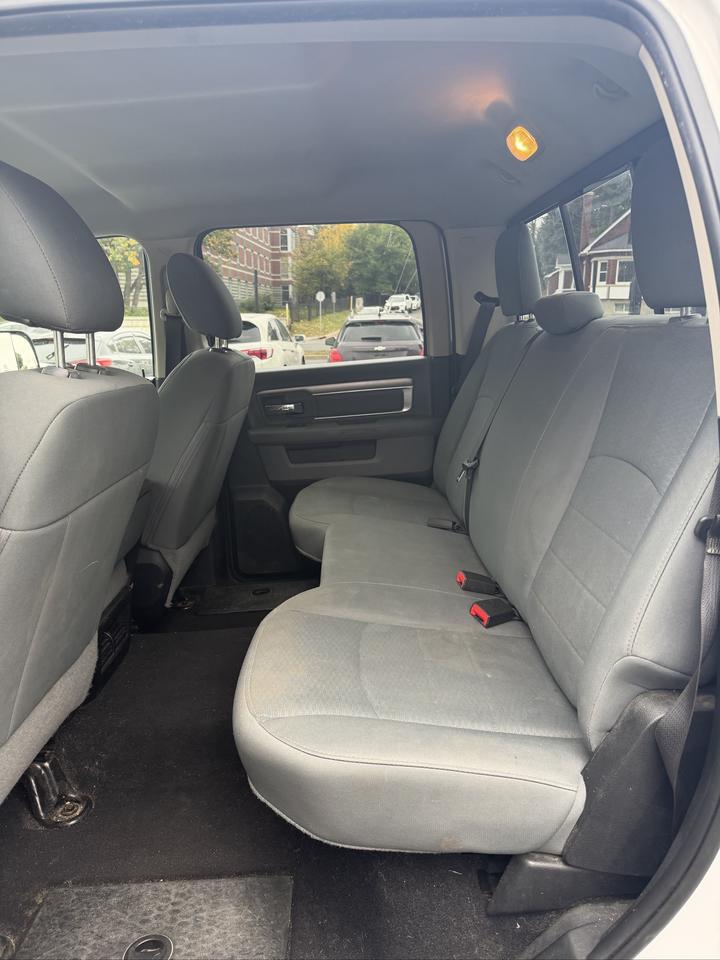 2018 RAM 1500 SLT Photo
