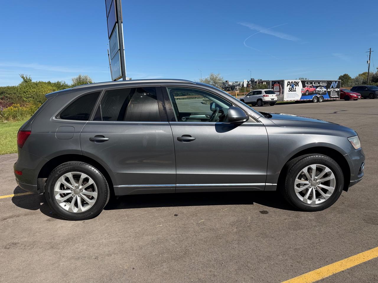 2014 Audi Q5 Quattro Technik *CLEAN CARFAX* Photo3