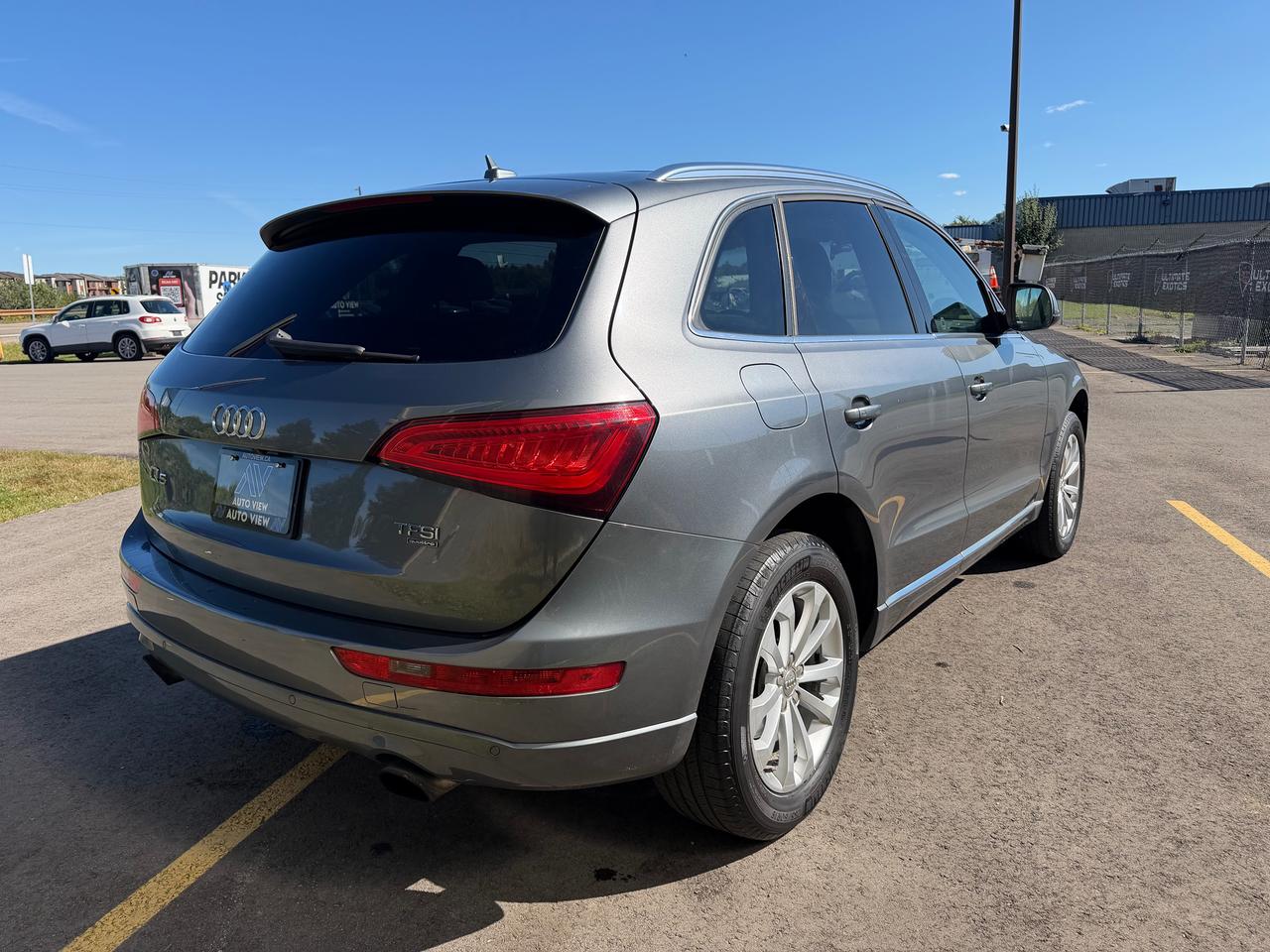 2014 Audi Q5 Quattro Technik *CLEAN CARFAX* Photo4