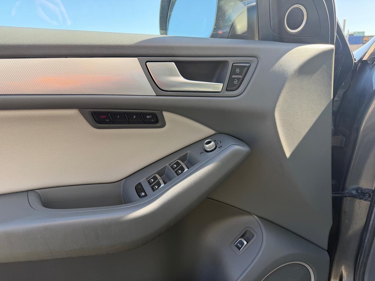 2014 Audi Q5 Quattro Technik *CLEAN CARFAX* Photo
