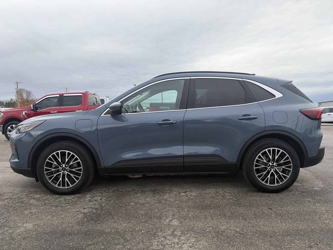 2023 Ford Escape Ford Blue Advantage - PHEV FWD Photo3