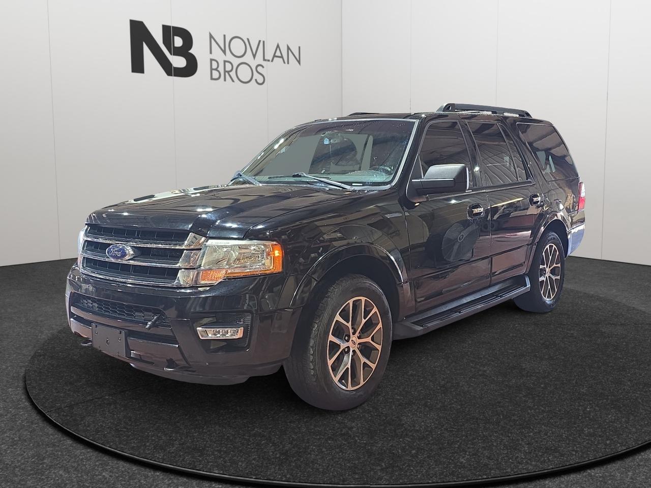 2017 Ford Expedition XLT Photo0