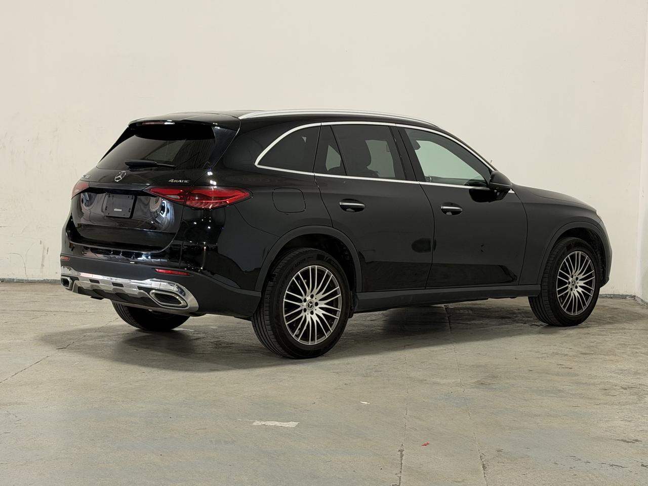 2024 Mercedes-Benz GLC-Class GLC 300 | MILD HYBRID |PANOROOF| WIRELESS CARPLAY Photo3