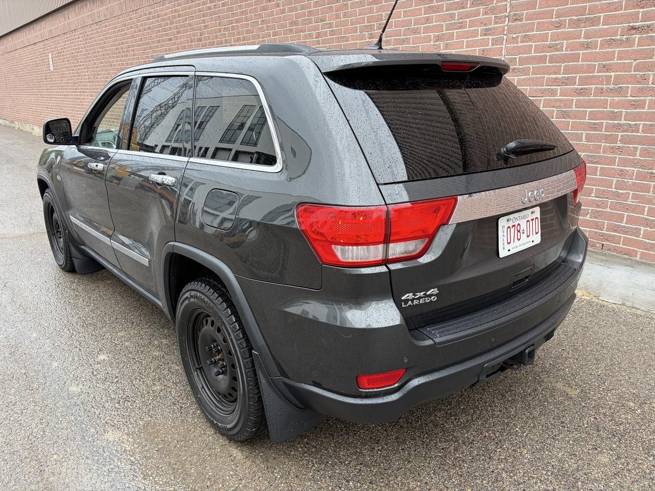 2011 Jeep Grand Cherokee Laredo Photo