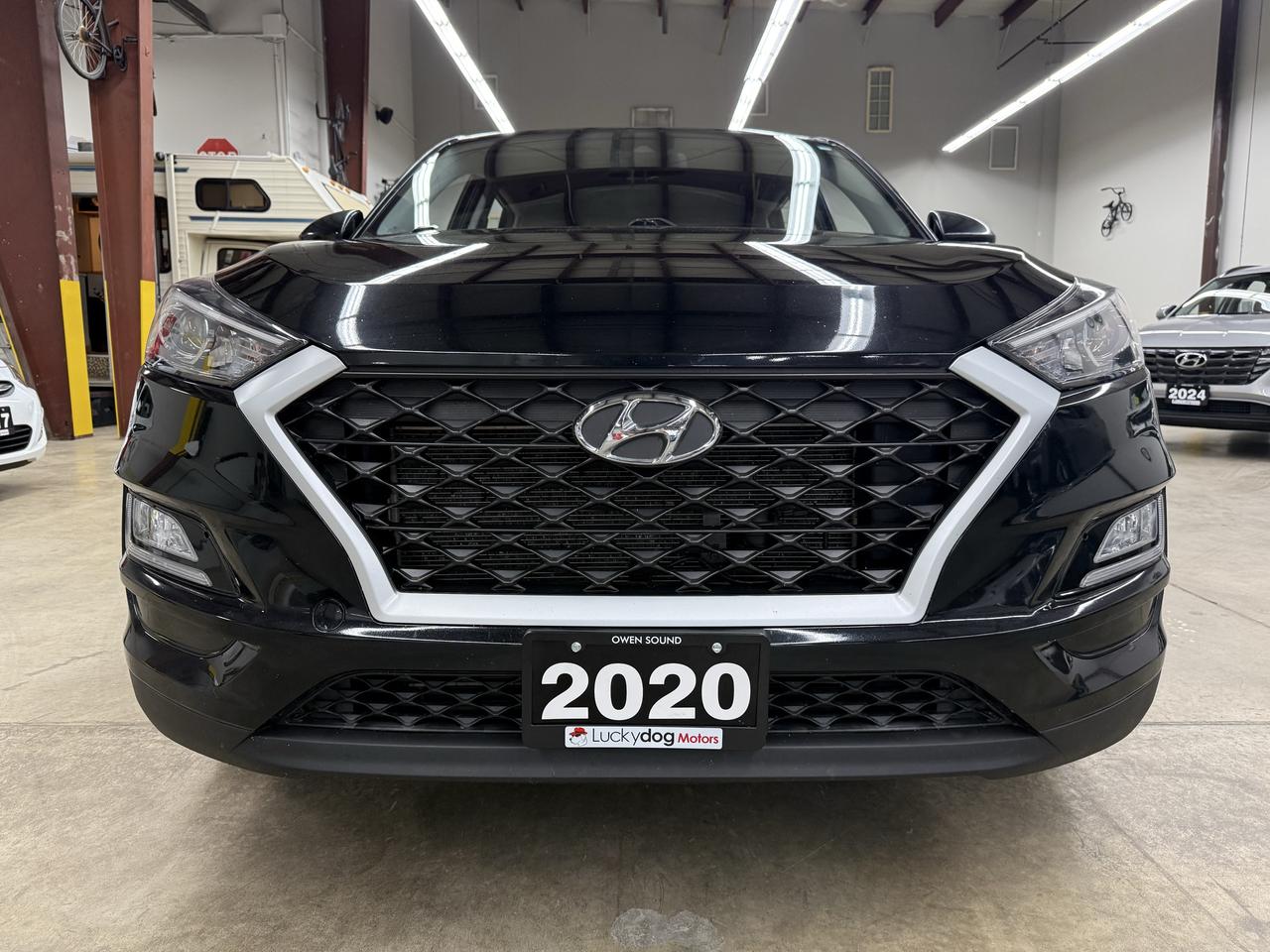 2020 Hyundai Tucson Essential Photo1