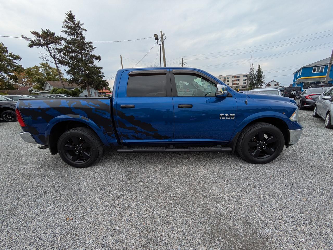 2017 RAM 1500 4WD Crew Cab 140.5" Photo