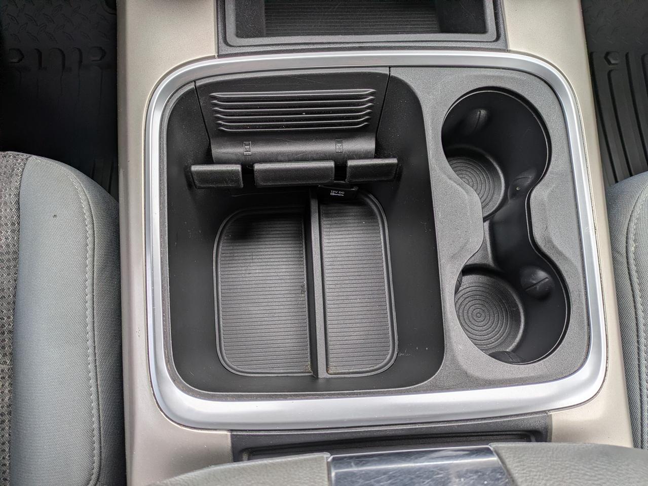 2017 RAM 1500 4WD Crew Cab 140.5" Photo