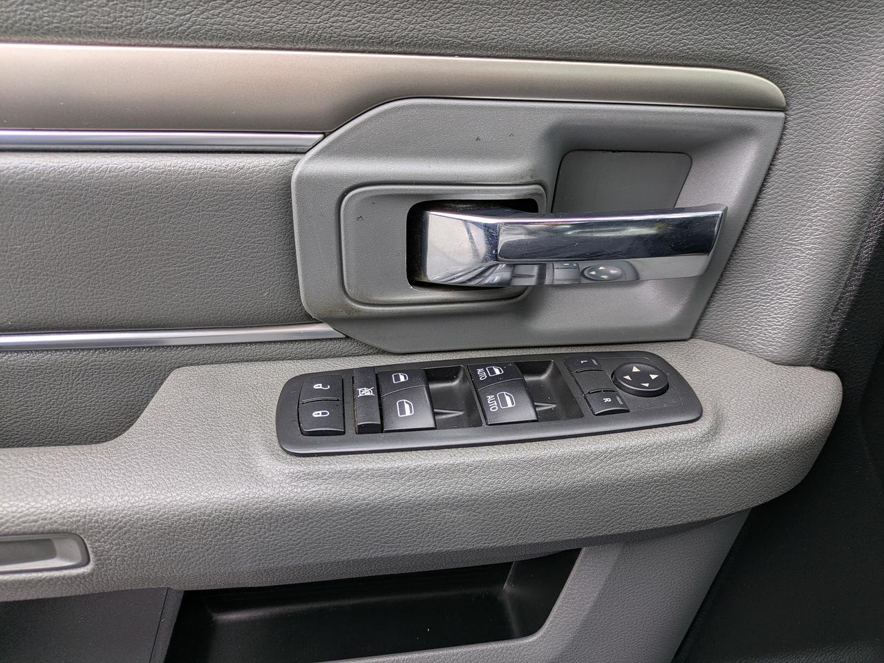 2017 RAM 1500 4WD Crew Cab 140.5" Photo