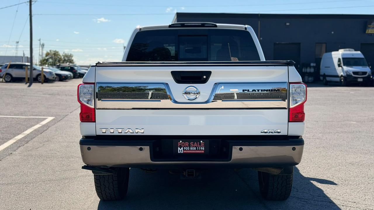 2018 Nissan Titan Platinum Photo
