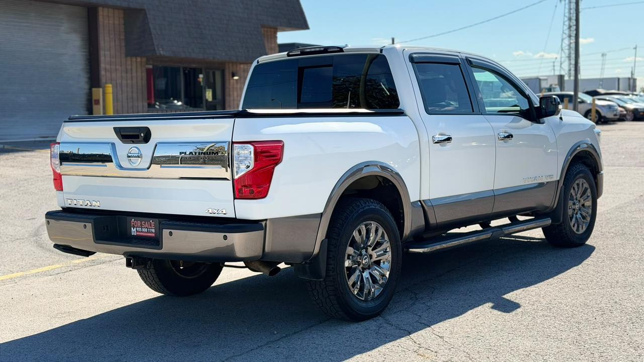 2018 Nissan Titan Platinum Photo4