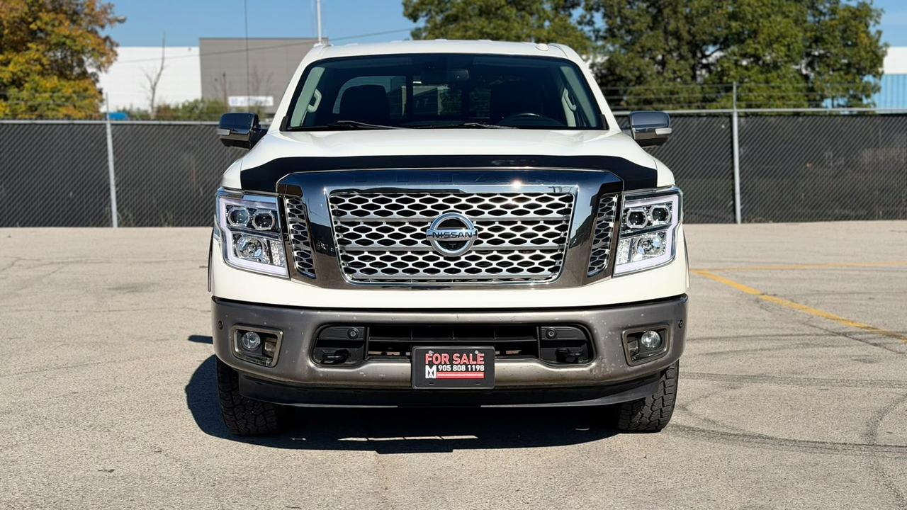 2018 Nissan Titan Platinum Photo1