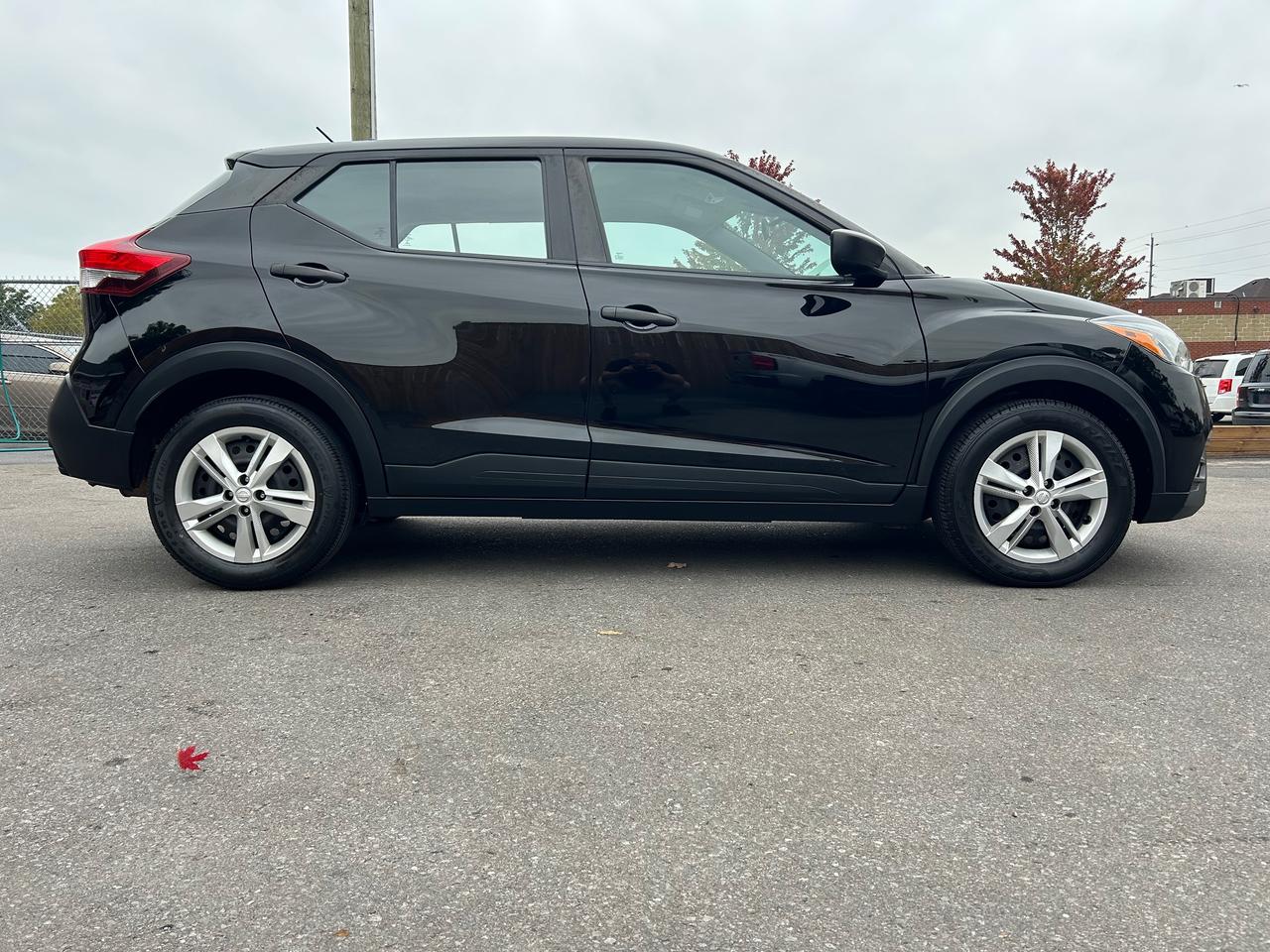 2020 Nissan Kicks S Photo